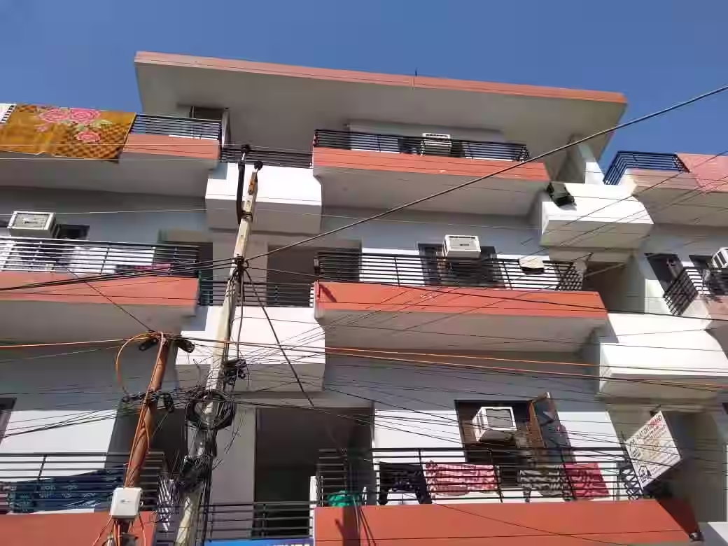 Student housing near LPU Law Gate Off-campus student housing near Law Gate in Phagwara